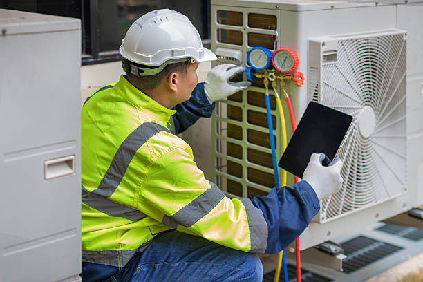 Professional Hvac Installation technician working in Selmer, TN